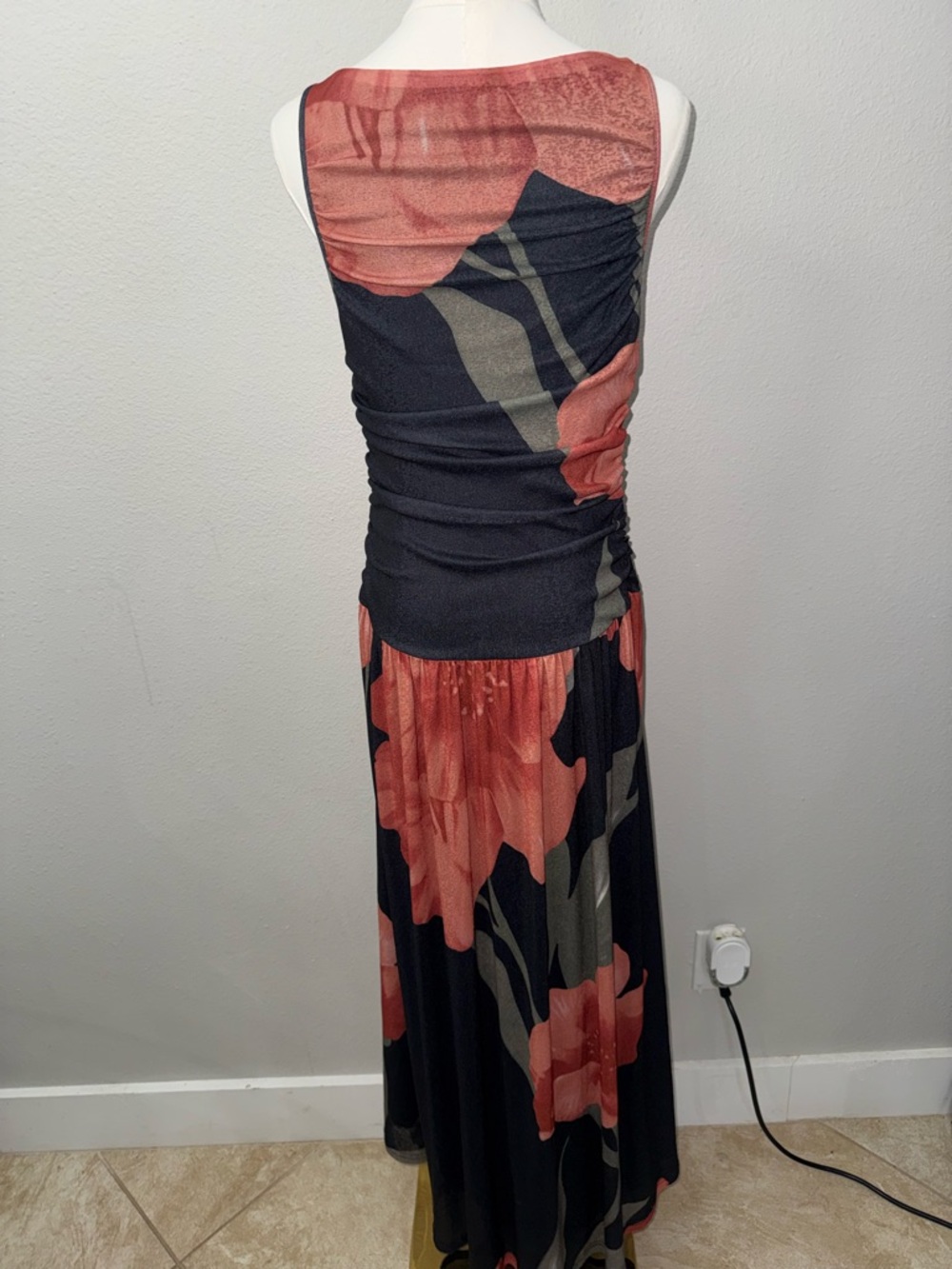 Petal & Pup Carlin Midi Dress Sz 12 - Picture 5 of 6
